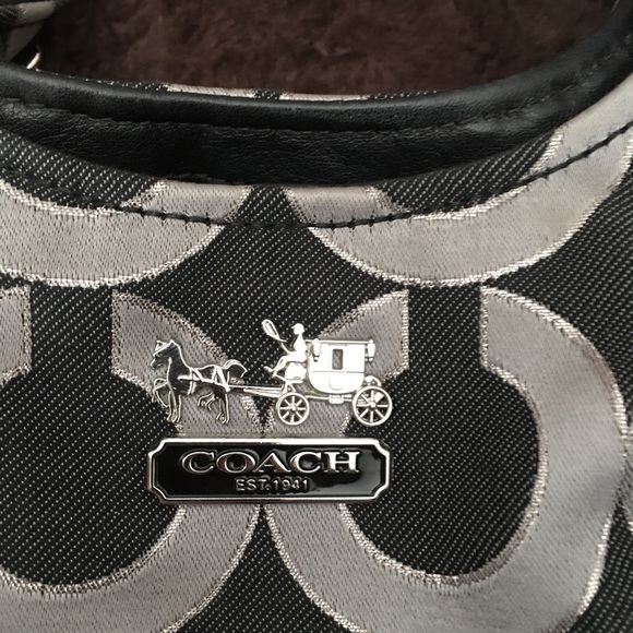 Coach - Picture 2 of 5